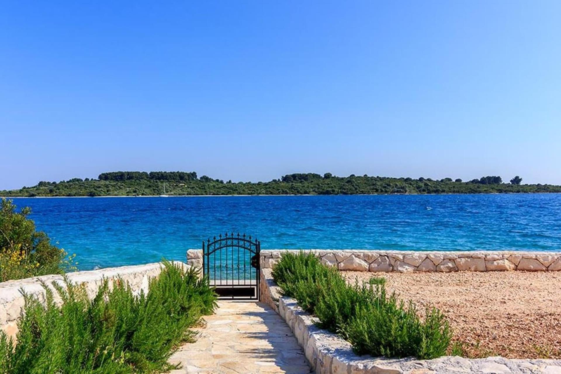 Traditional Dalmatian Stone House By The Sea Okrug Gornji Buitenkant foto